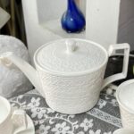 Bohemian English Tea Set Embossed Porcelain Teapot Set photo review