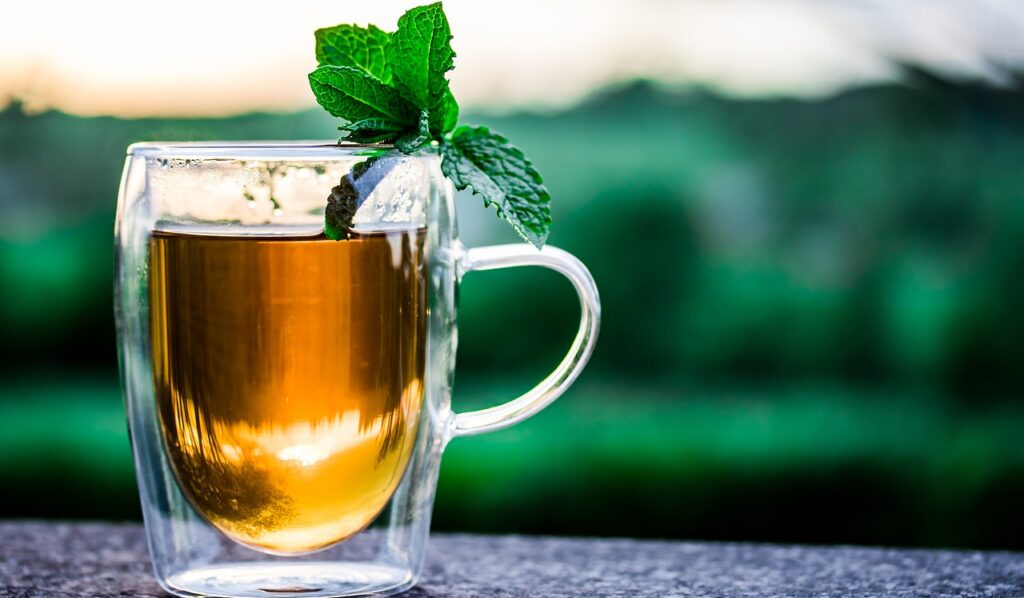 7 Surprising Health Benefits of Drinking Peppermint Tea Daily